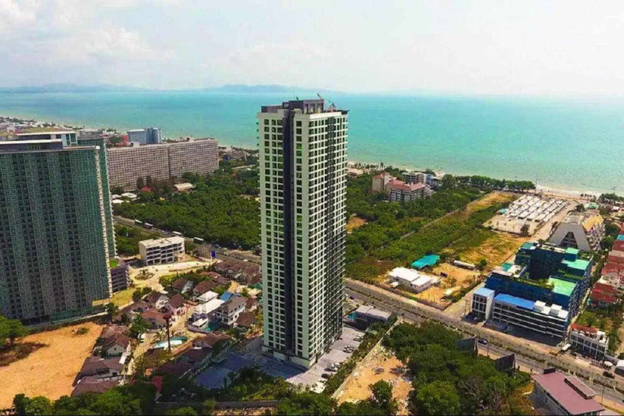 Dusit Grand Condo View Jomtien Beach Exterior photo