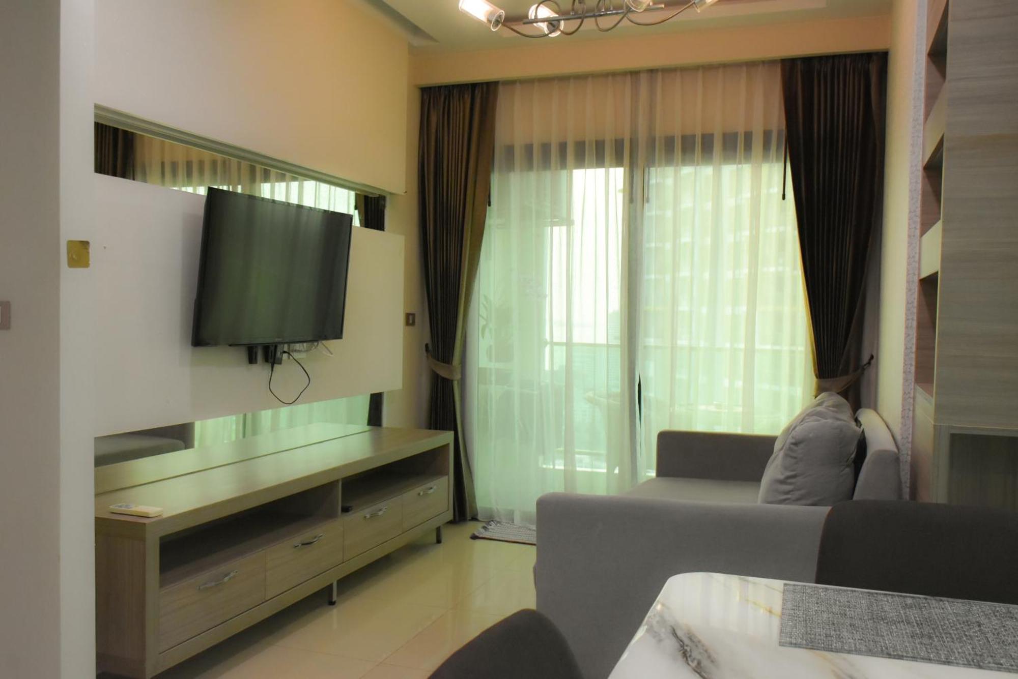 Dusit Grand Condo View Jomtien Beach Room photo