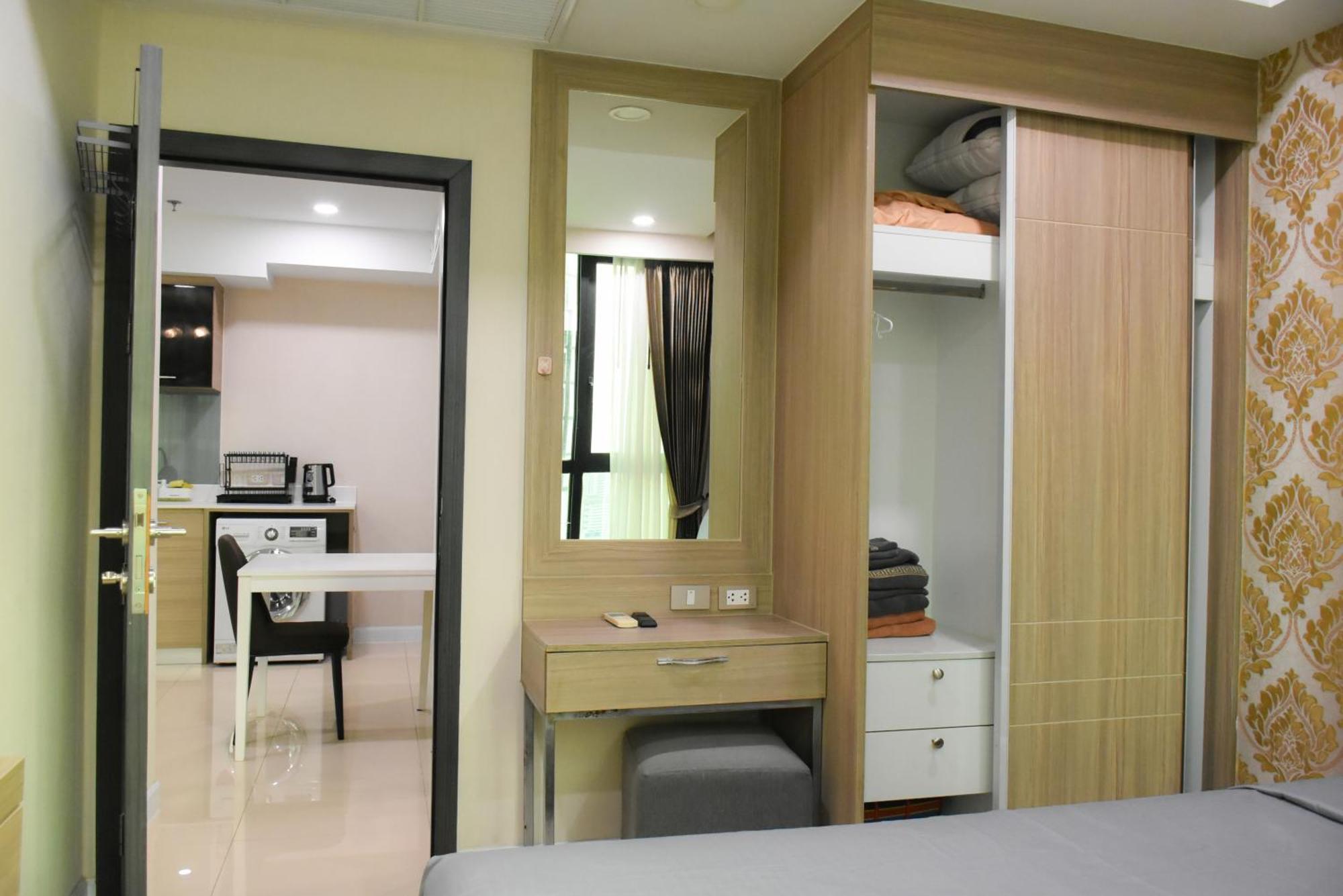 Dusit Grand Condo View Jomtien Beach Room photo